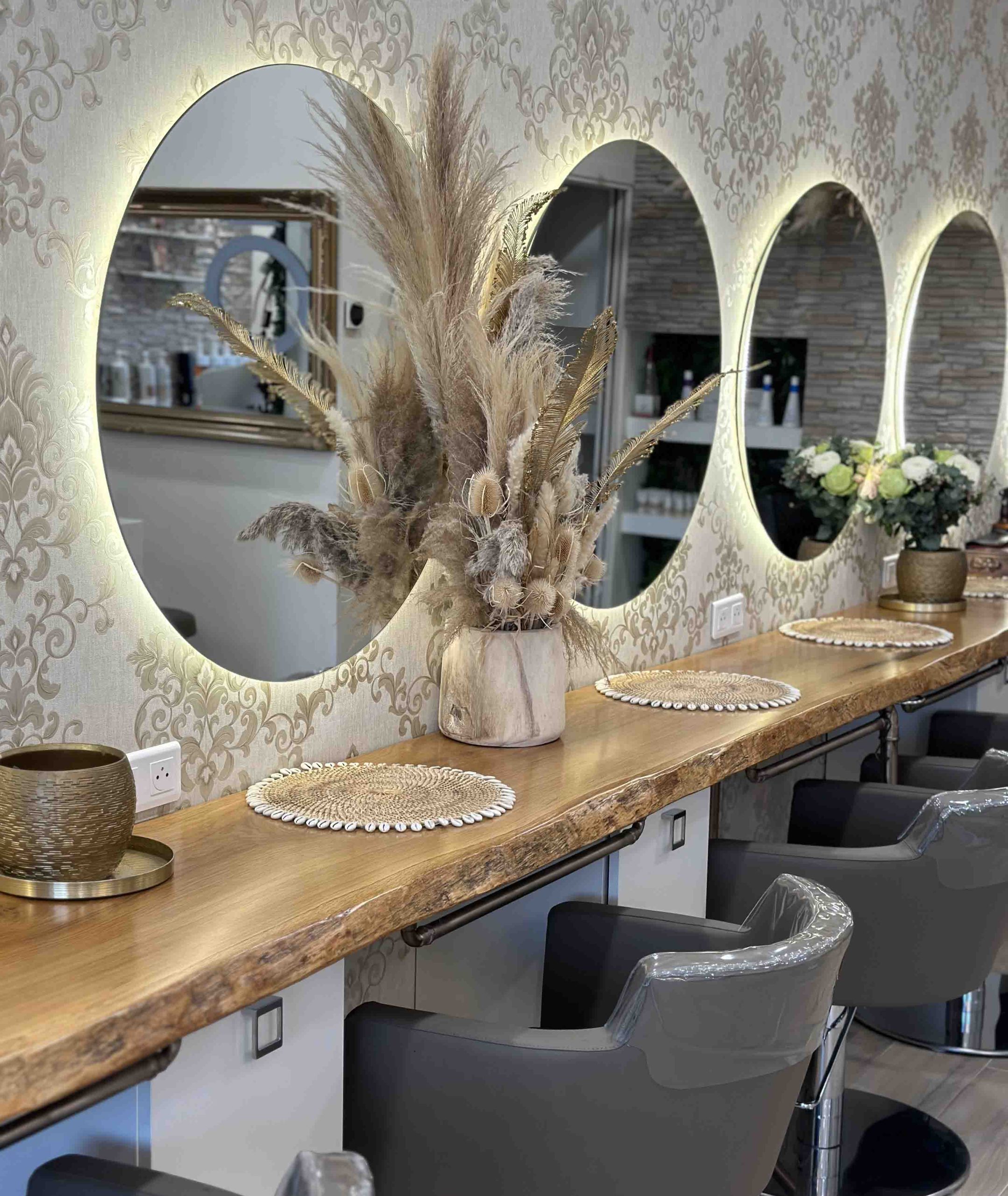 salon de coiffure beaulieu-sur-mer-coloration cheveux saint jean cap ferrat-coiffeur menton-coiffeur mariage monaco-soins cheveux cannes-onglerie villefranche sur mer- beaute des cheveux cannes-coiffure beaulieu sur mer